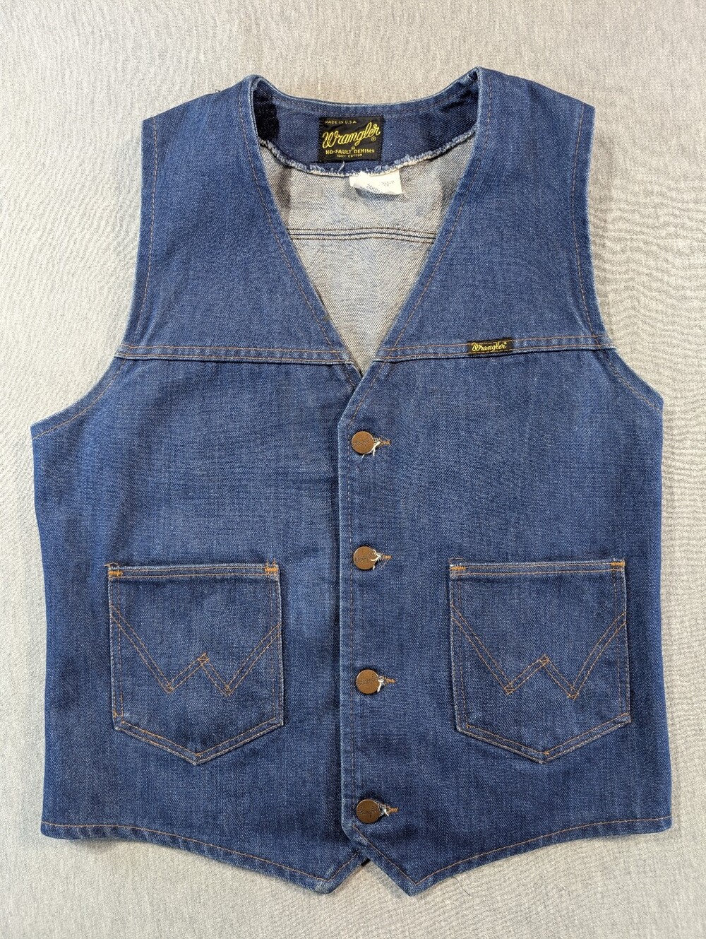 Wrangler Unlined Denim Vest Men's Medium Western Indigo Blue USA